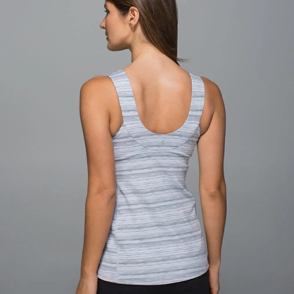 Lululemon Scoop Back Tank Cyber Stripe White Silver Fox - Image 4