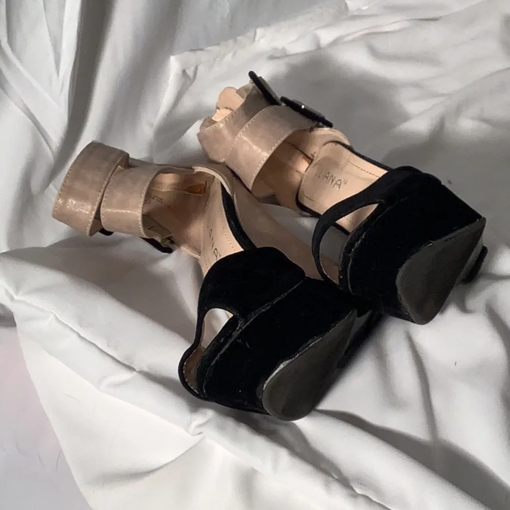 Wedge Heels. Size 7 In Original Box. Faux Suede. 5” Heel & 1.5” Toe Box - Image 6