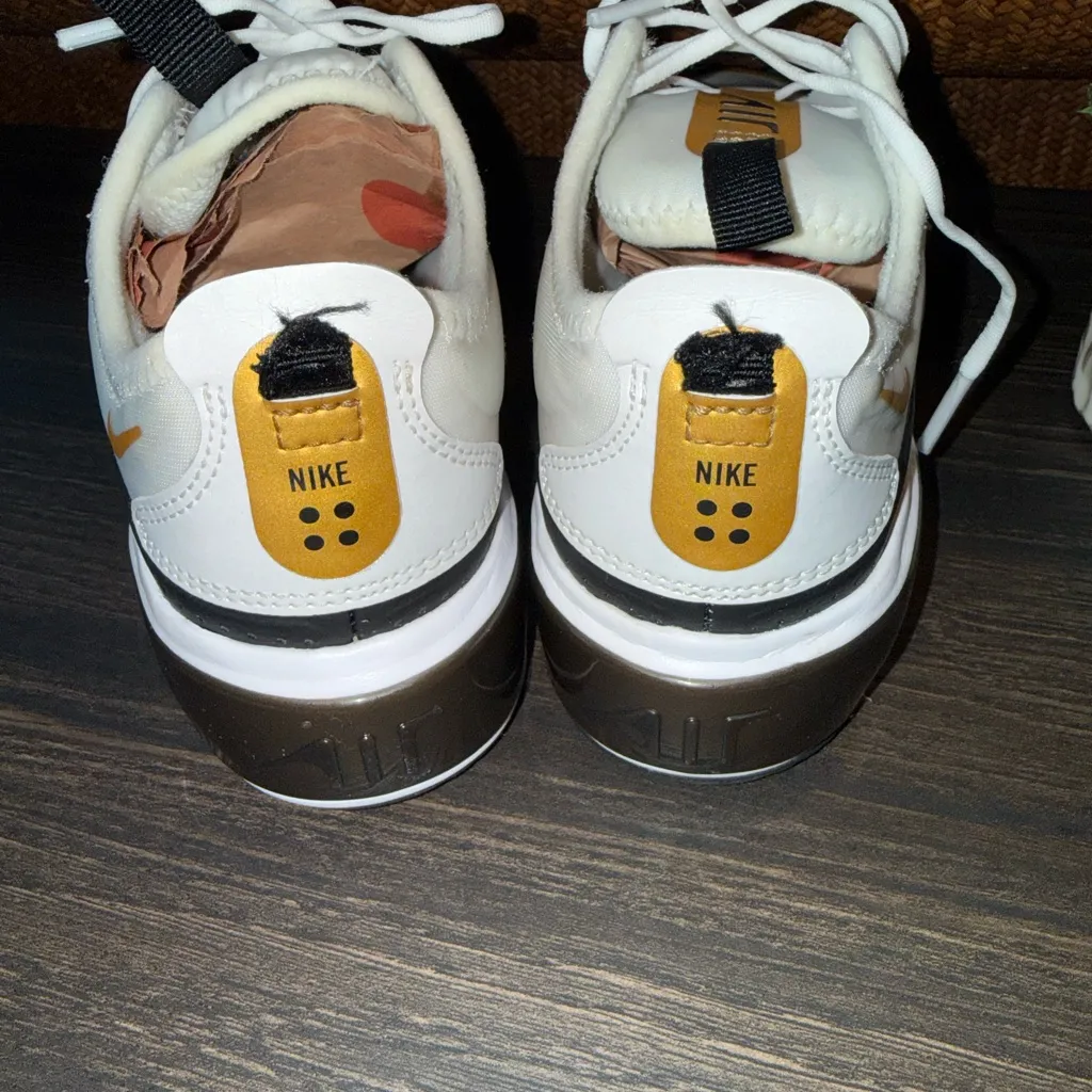 Nike Air Max Dia Icon Clash Womens Sneaker - Image 7