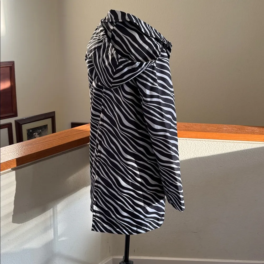 Kate Spade Black and White zebra Striped rain coat XS - Image 2