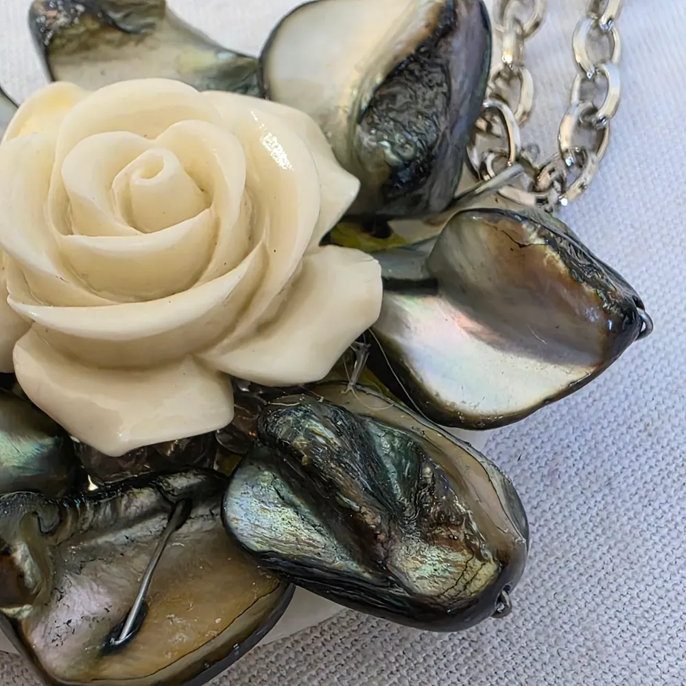 Artisan Abalone Mother Of Pearl Flower Pendant Necklace Earrings Set Silver - Image 6