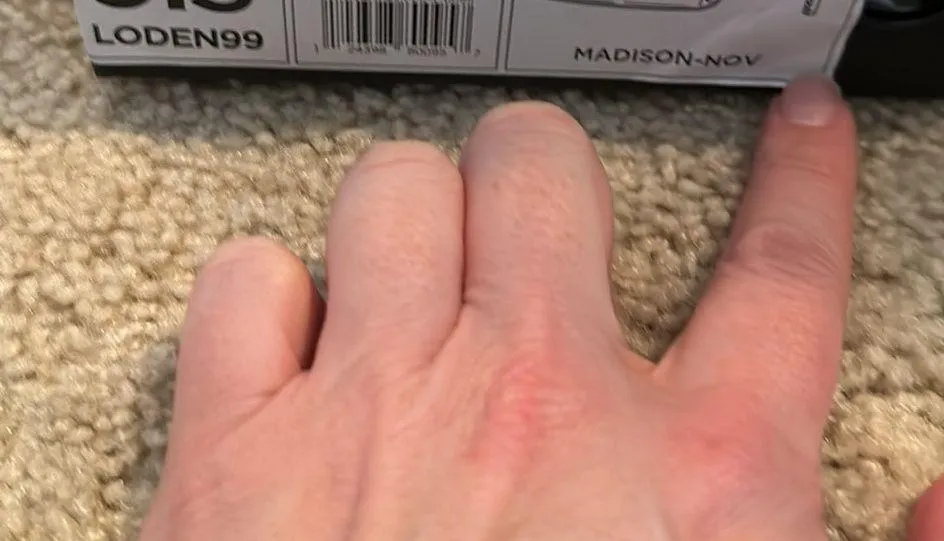 NWT MADISON 12 hour pump dark olive green/brown snake skin style size 9.5. - Image 3