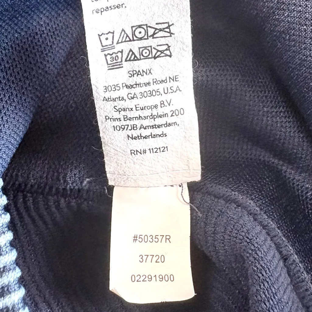 SPANX Soft Stretch Seamless Ribbed Leggings in Midnight Navy Small - Image 14