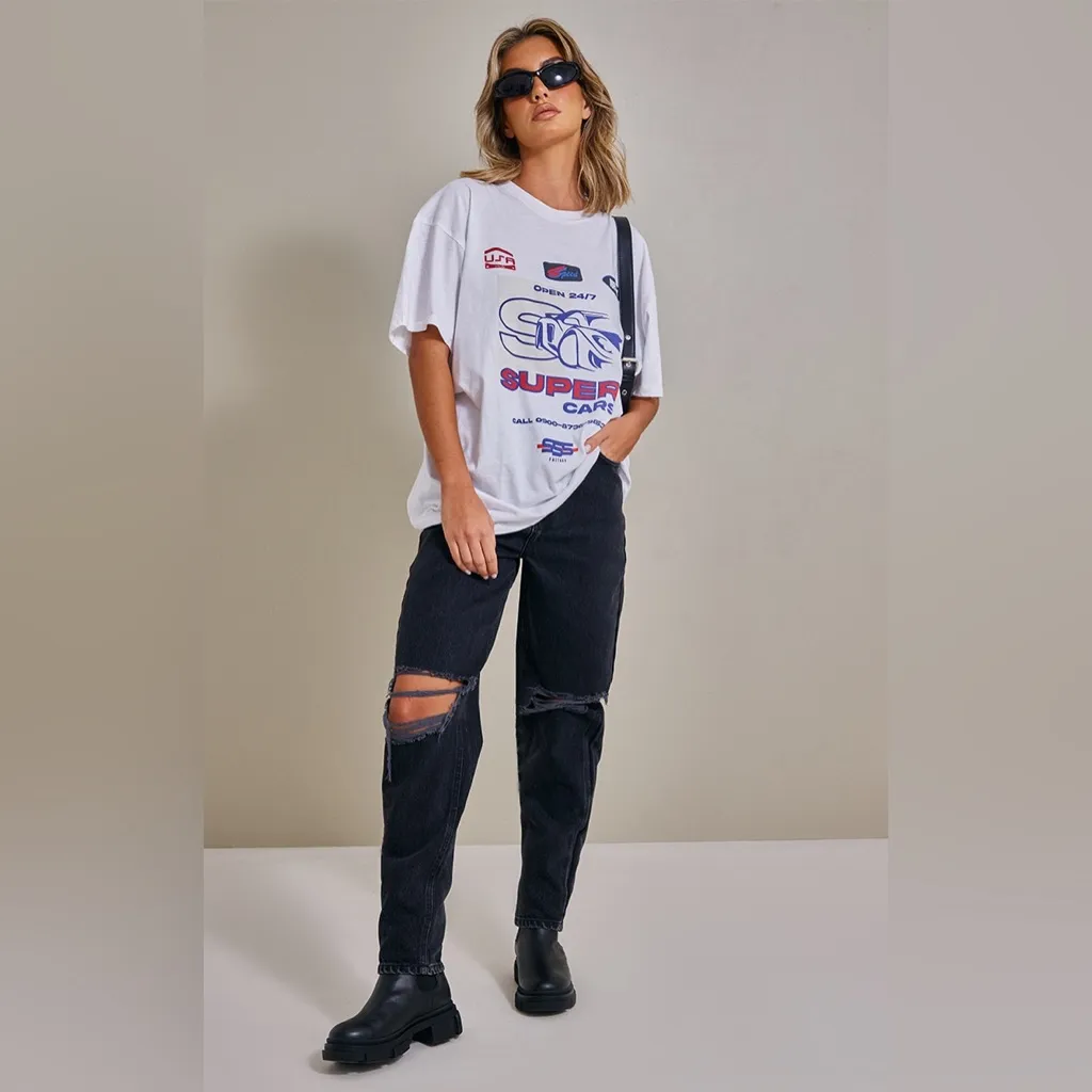 PrettyLittleThing Ripped Knee Distressed Mom Jeans in Washed Black Size 8 - Image 2