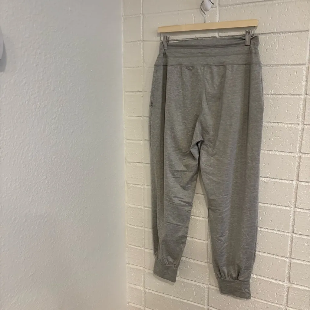 Sweaty Betty Gaia Yoga Pants - Light Grey Marl - Image 4