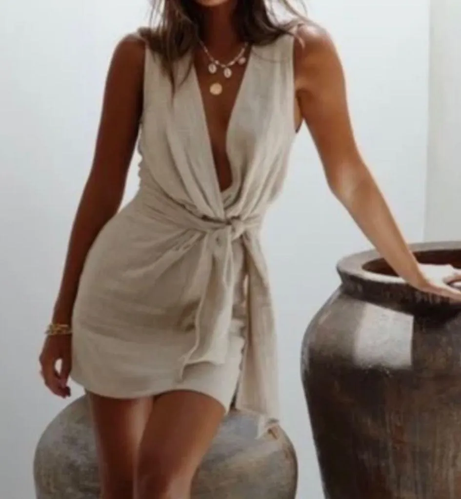 Maurie + Eve Fall in Love Dress Wrap Mini V Neck Sand Tan 12 Large - Image 2