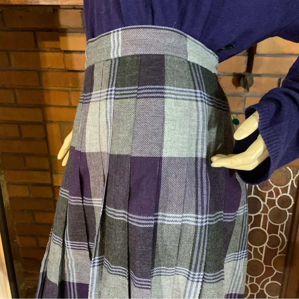 VINTAGE 1980'S TAN JAY GRAY & PURPLE PLAID FULL PLEATED SKIRT (16) - Image 9