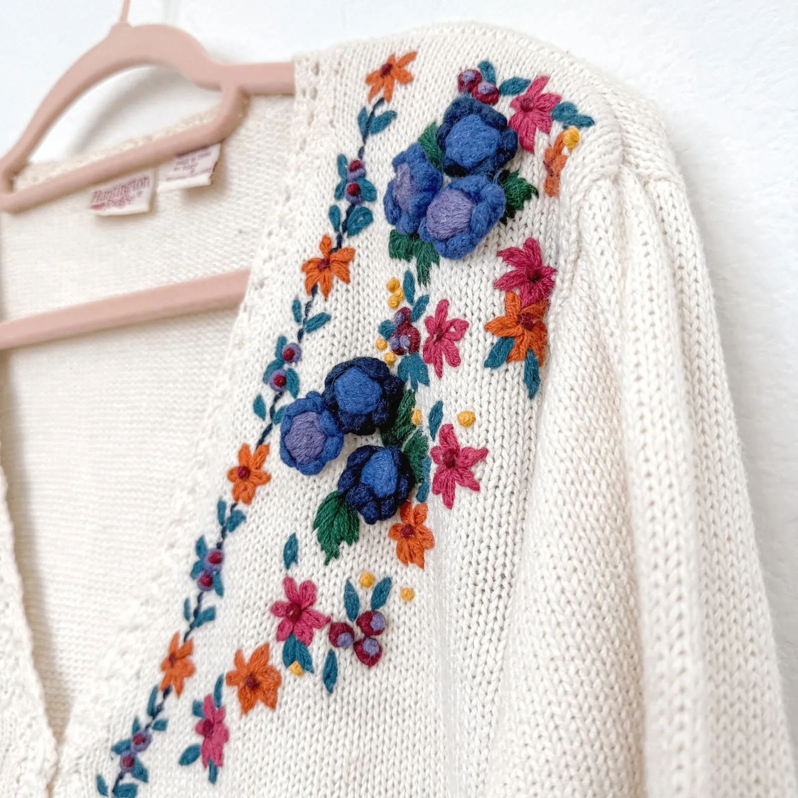 VTG Huntington Ridge Womens Cardigan Sz Sā Cream Embroidered Floral Cottage Cozy - Image 4