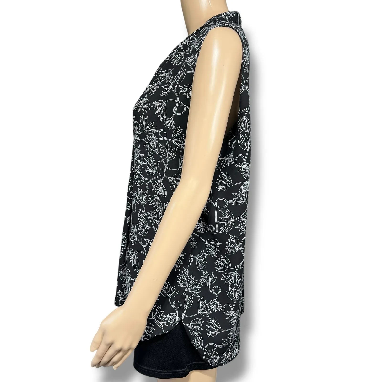 Loft Womens Blouse Tunic Top Shirt Floral Print Sleeveless Tank Top Black White - Image 4