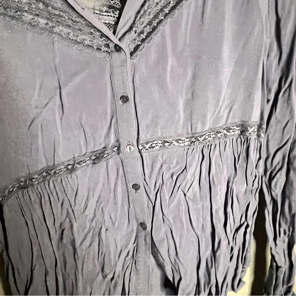 Free people blue lace trim button down top - Image 5