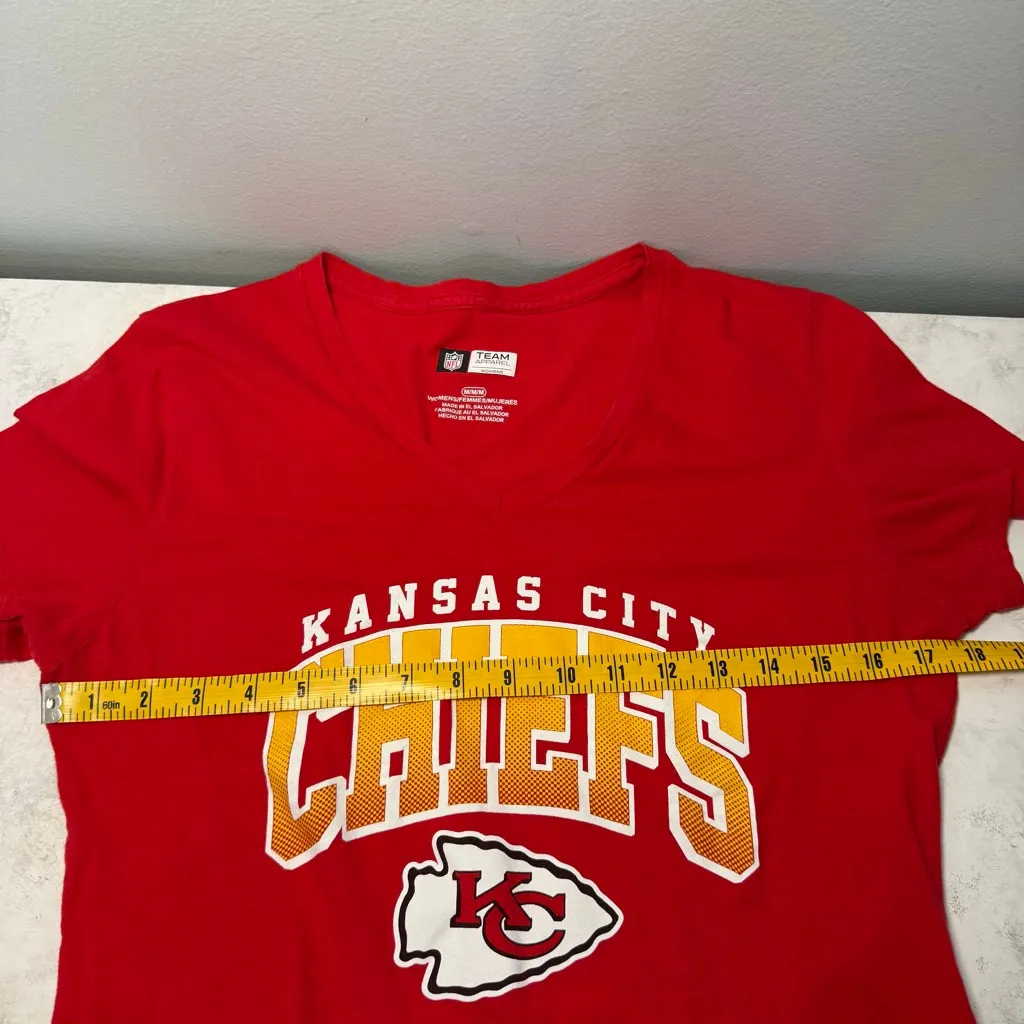 Team Apparel NFL Kansas City Chiefs Red Yellow Short Sleeve Tee M Size M - Image 5
