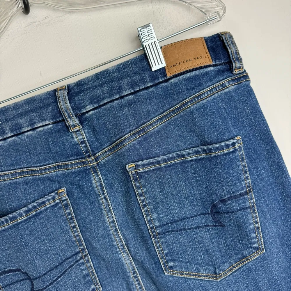 American Eagle Curvy High Rise Jeggings Sz 12 SHORT Medium Wash Stretch Denim - Image 10