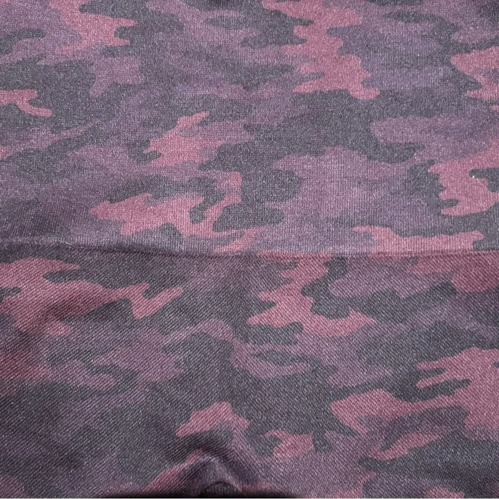 Spanx Look At Me Now Seamless Leggin Size S - Image 6