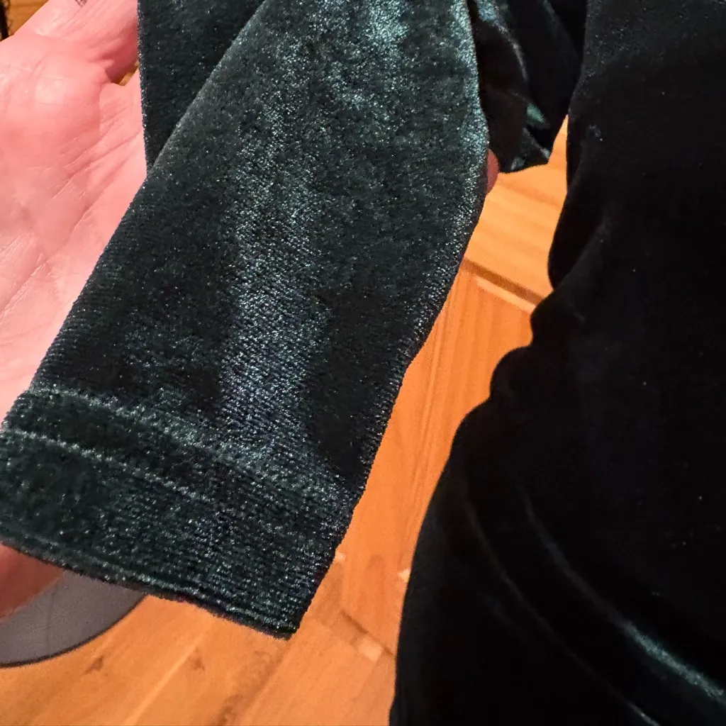 Guberry Women's Wrap V Neck Long Sleeve Velvet Bodycon ruched side Women’s M Green Size M - Image 4