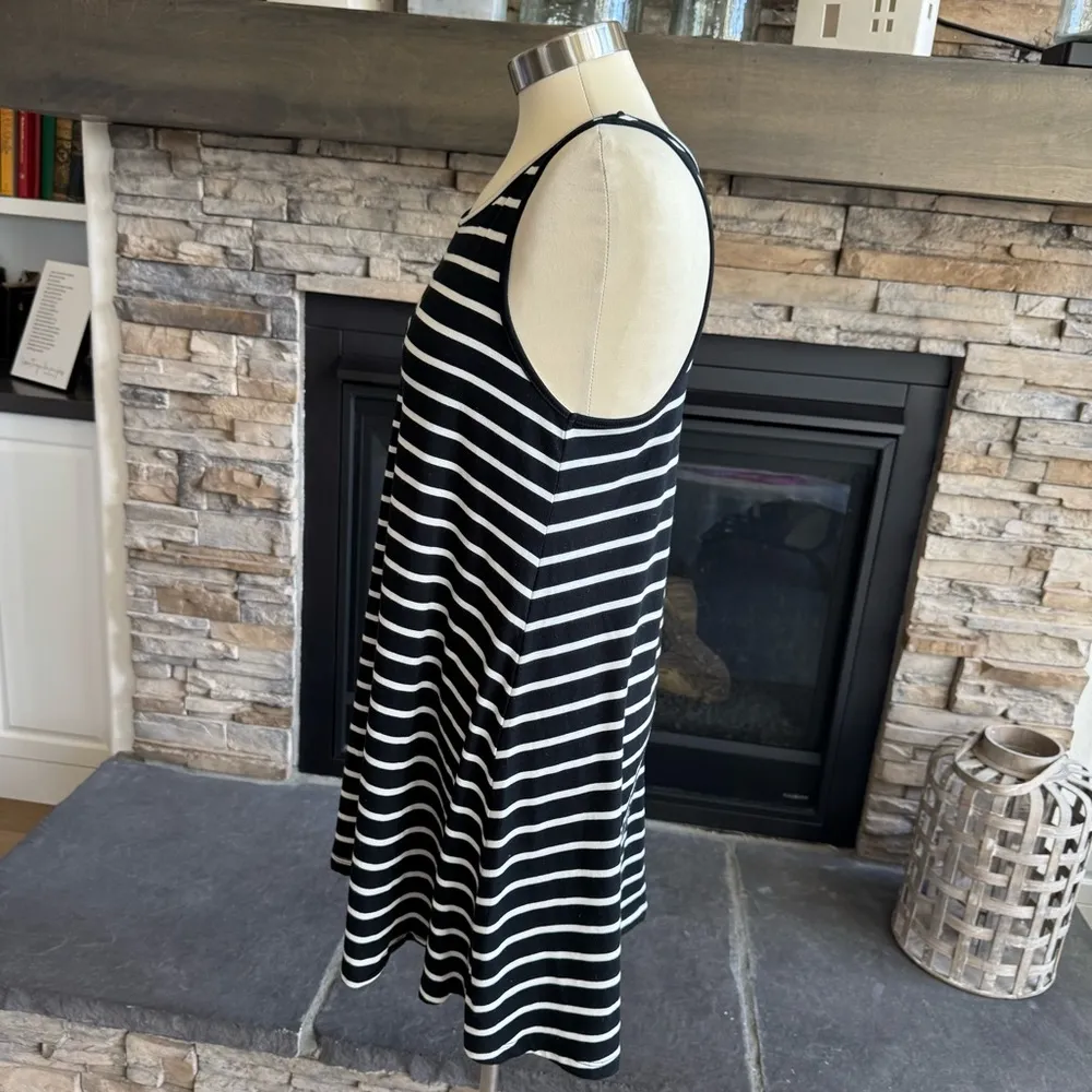 Mossimo Supply Co. Black and White Sleeveless Sundress Size M - Image 5