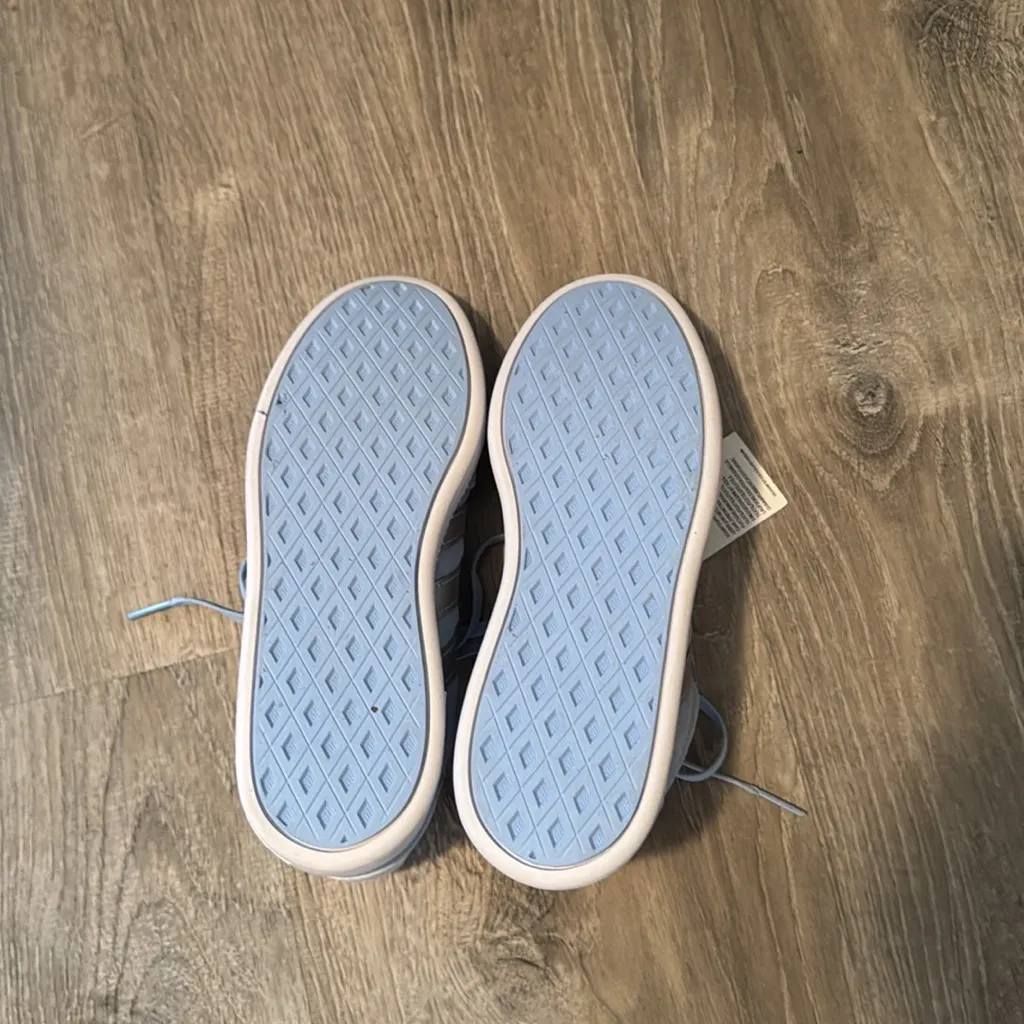 🩵BNWT ADIDAS BREAKNET NEAT SLEEK SNEAKS. 🩵 - Image 3