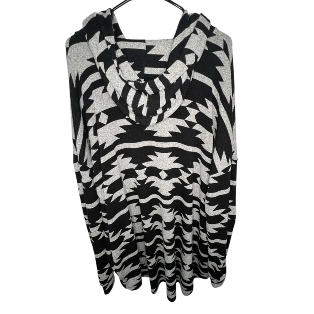 Heimish USA Boho Southwestern Tribal Print Button Up Hooded Cardigan Sweater Gray Size 2X - Image 4