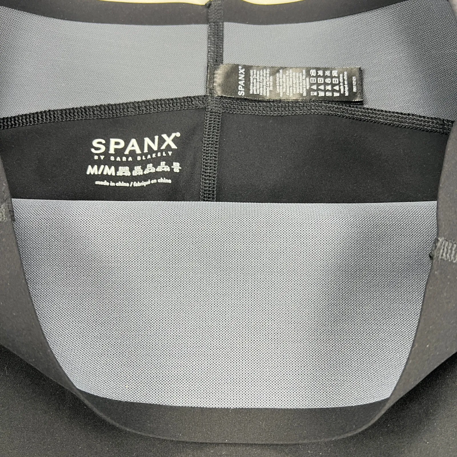 SPANX Every Wear Gloss Pocket Ankle Leggings Black Pull On Compression Size M - Image 8