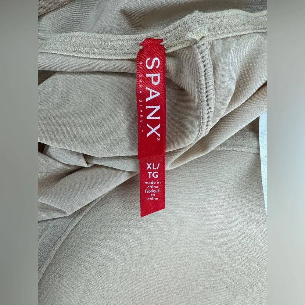 Spanx Suit Your Fancy Strapless Cupped Mid Thigh Body Suit Size XL Beige - Image 9