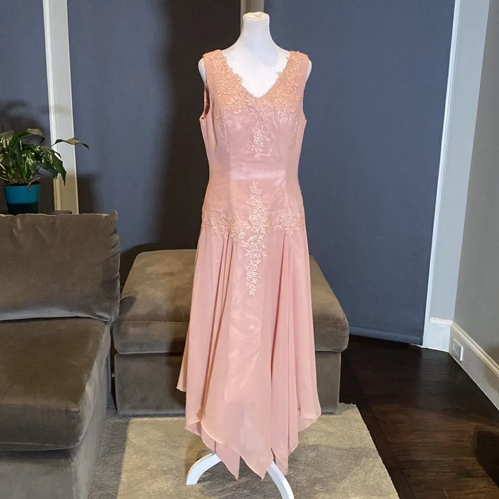 Women’s Pink Chiffon Dress Floral Detail ZipUpBack Matching Jacket Size 24W/26W - Image 6