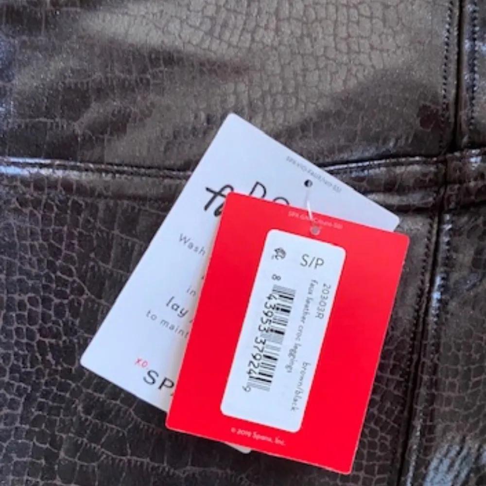 NWT SPANX Faux Leather Croc Shine Leggings size S Brown Black Slimming Fun - Image 3