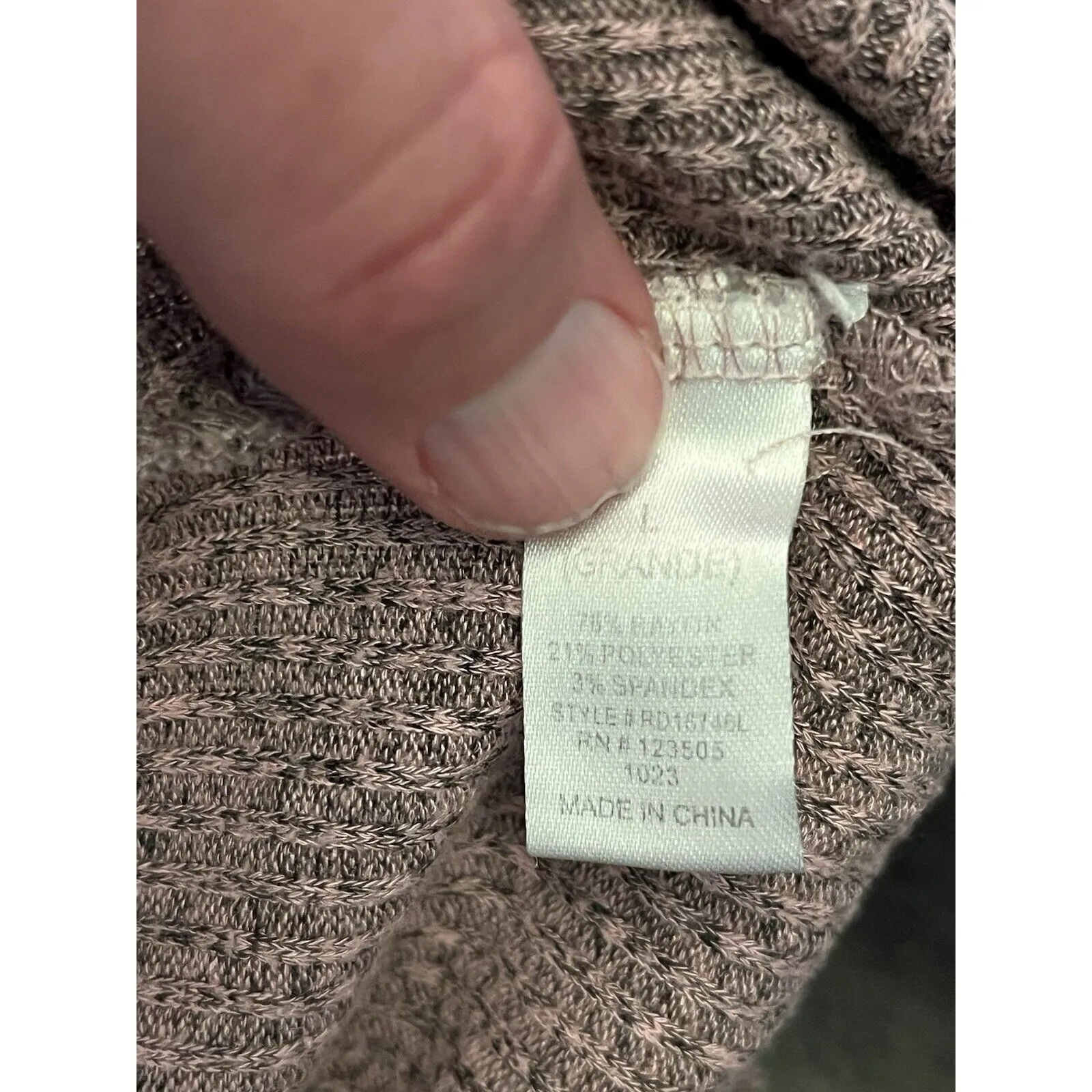 Hearts & Hips Women's Size Large Cable Knit Lace Up V Neck Sweater Lavender Pink - Image 5