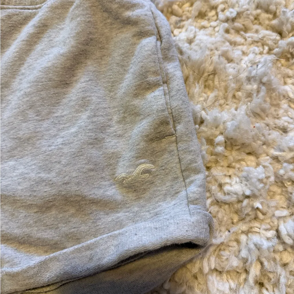 Hollister Gray Women's Sweat Shorts - Image 2