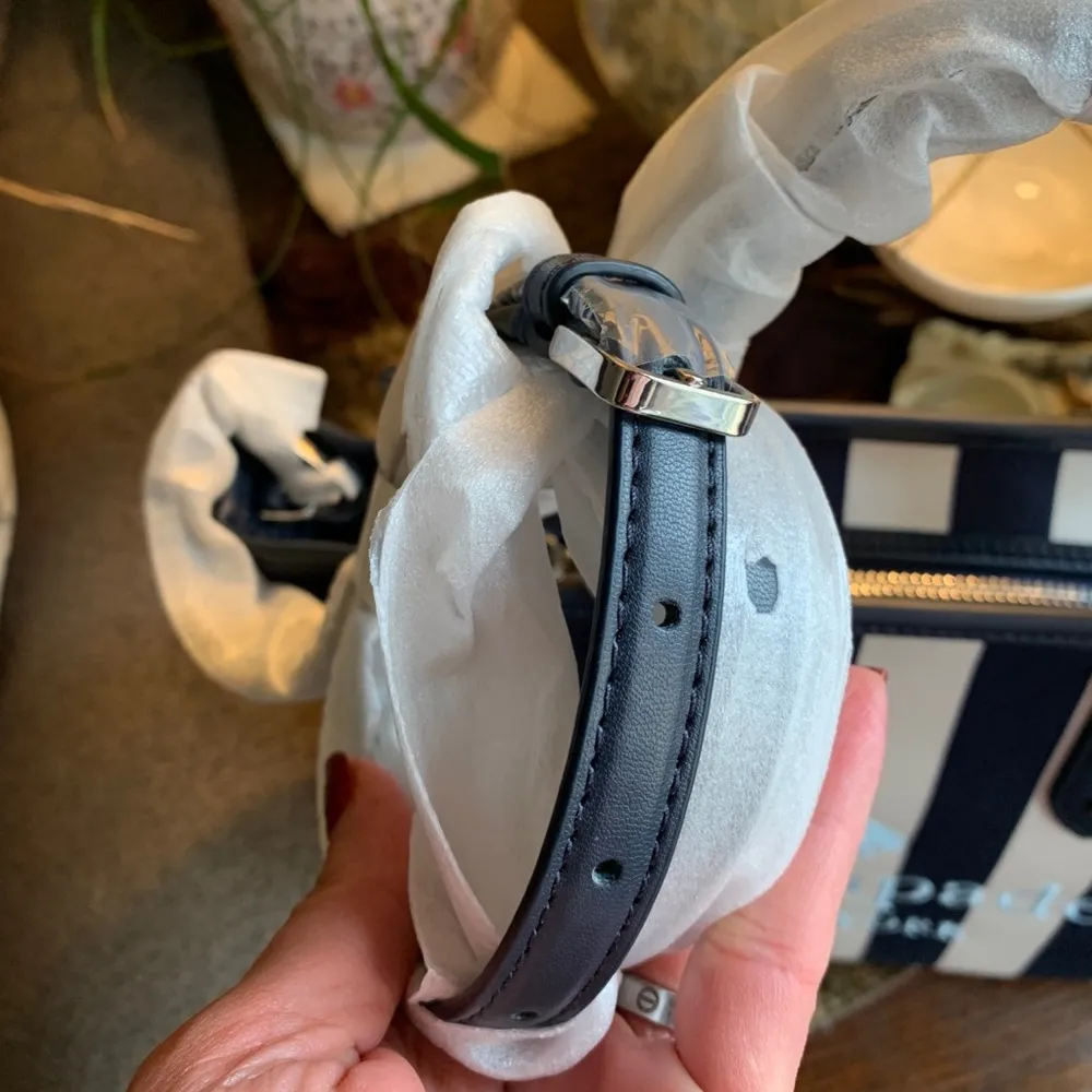 Authentic KATE SPADE Thick canvas and leather trim top zip Satchel/Crosby - Image 6