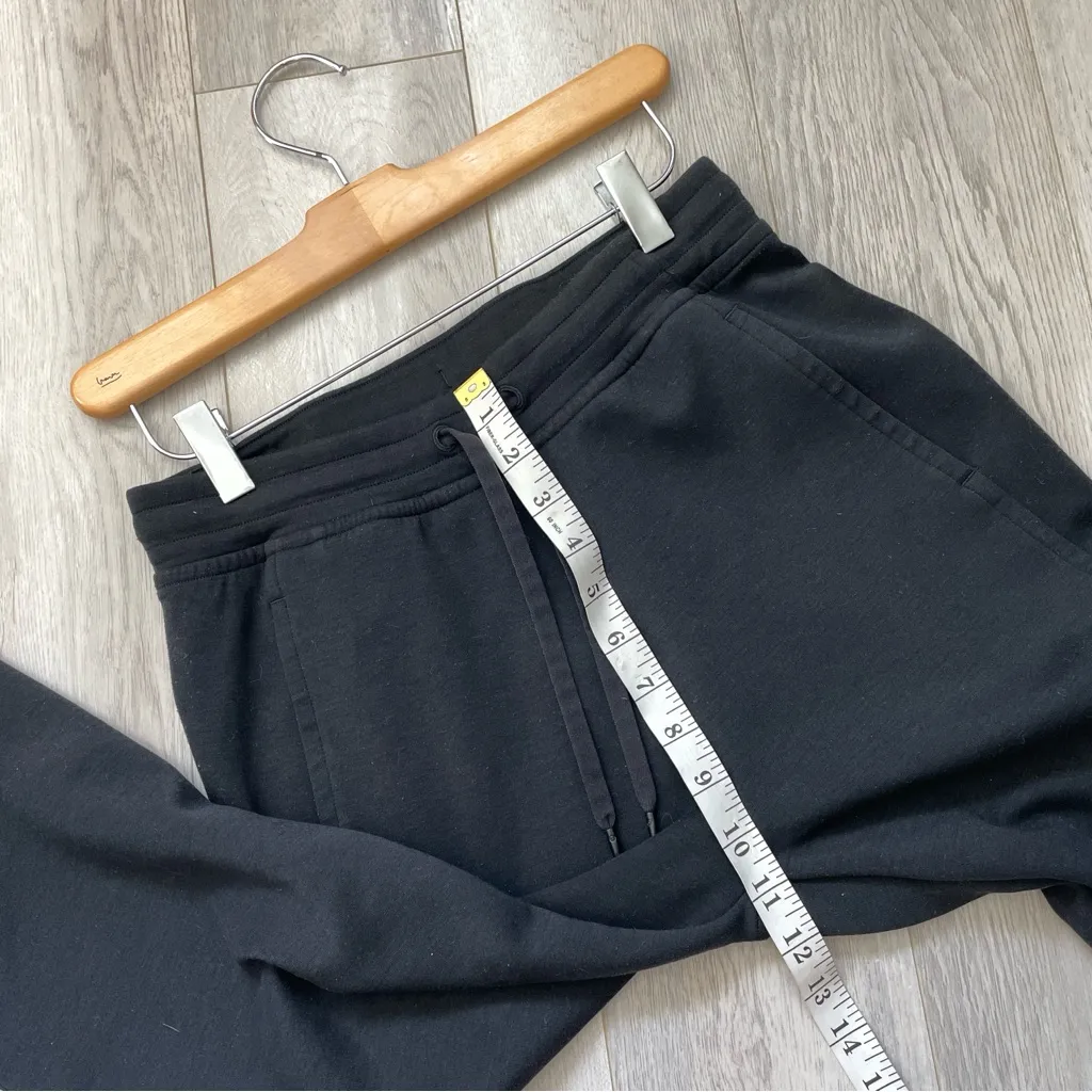 Lululemon Jogger Sweatpants city sleek 24.5" womens Black (size 4) athleisure - Image 9