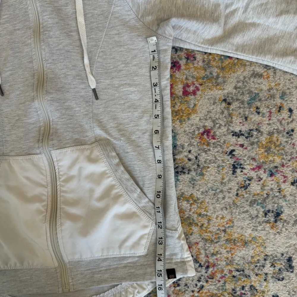 Studio by Energy Zone Women’s Zip Up Athletic Sweater Size Small Gray - Image 12