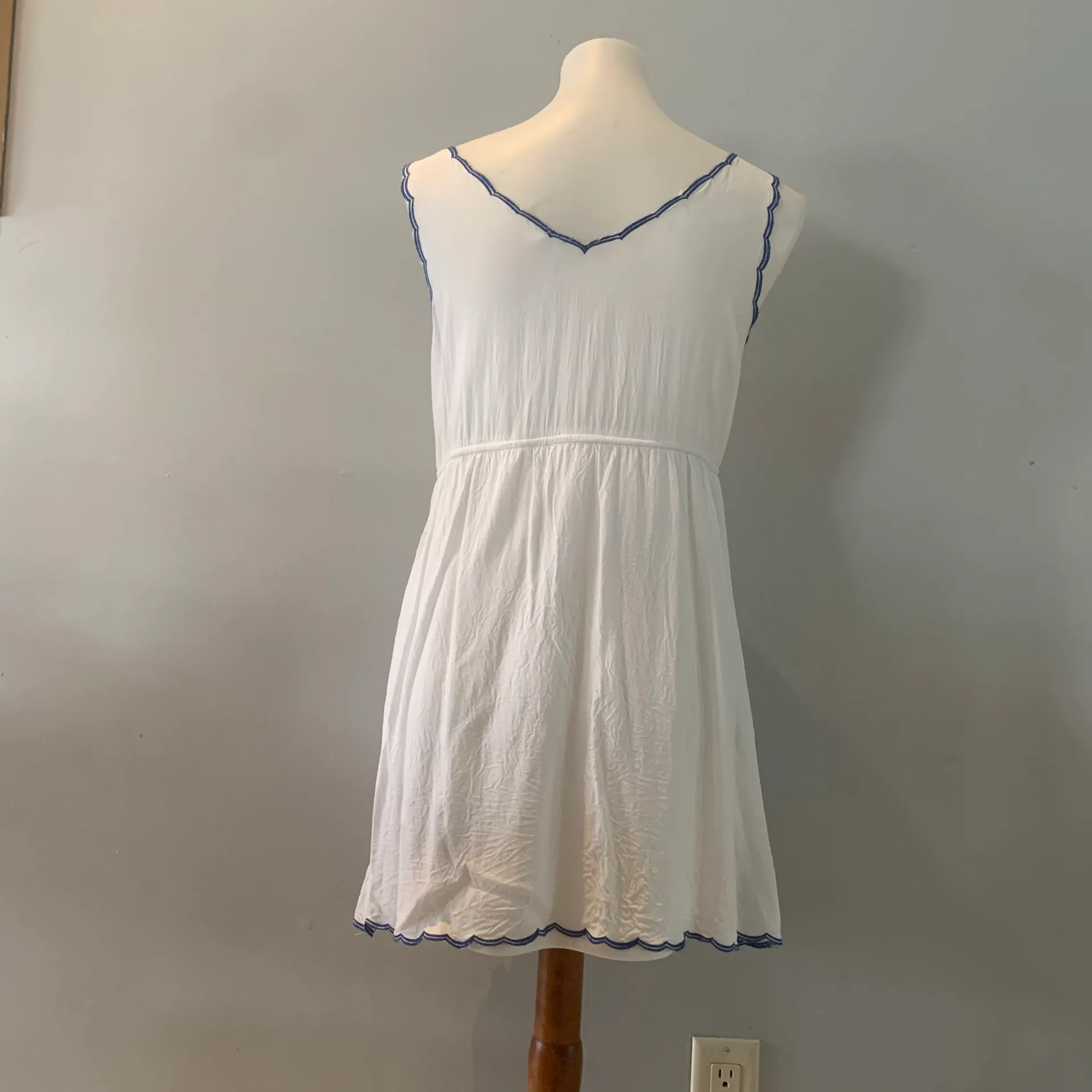 White Dress - Image 8