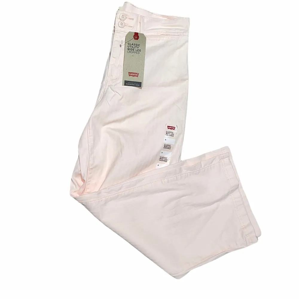 NWT Levi's  Classic Utility Cropped Wide Leg Pants PINK SZ-6 - Image 7