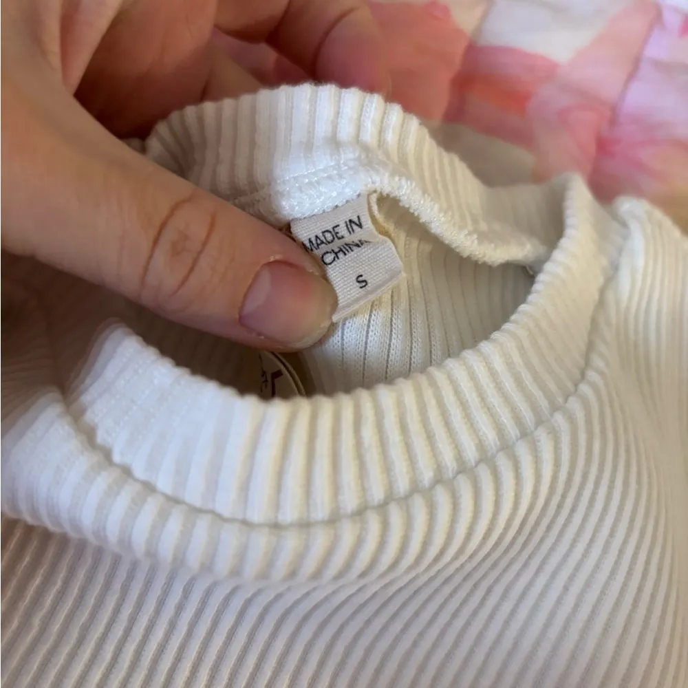 Cute long sleeve top - Image 3