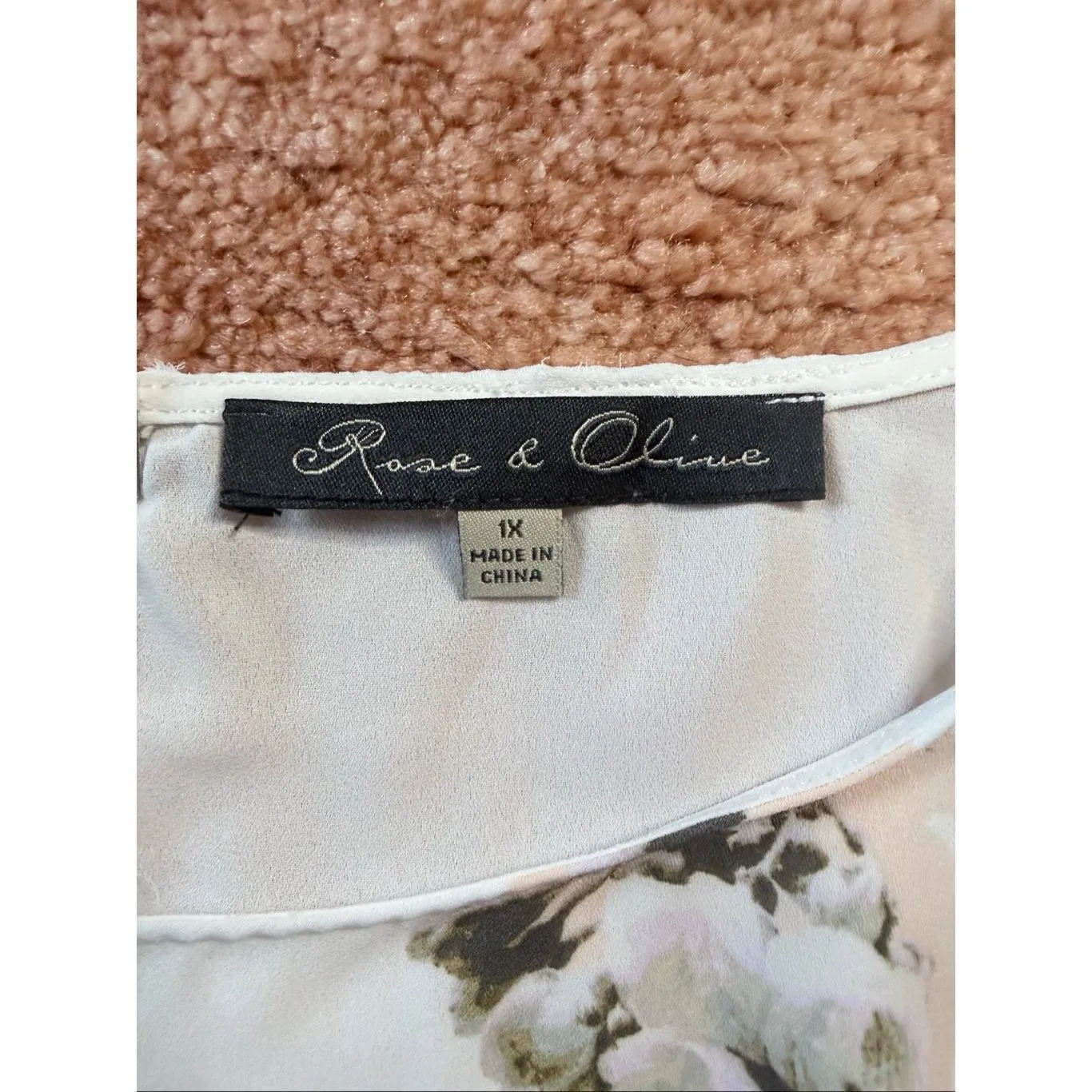 Rose and Olive Floral Blouse Size 1X 3/4 Sleeve - Image 2