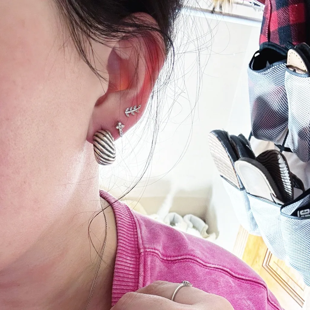 Authentic David Yurman Sculpted Cable Sterling 925 & 14kt Huggie Hoop Earrings - Image 10