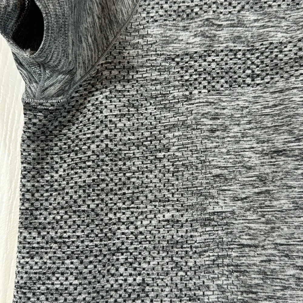 Nike Dri-Fit Gray Crewneck Dri-Fit Pullover Shirt Size Large EUC #2792 - Image 4