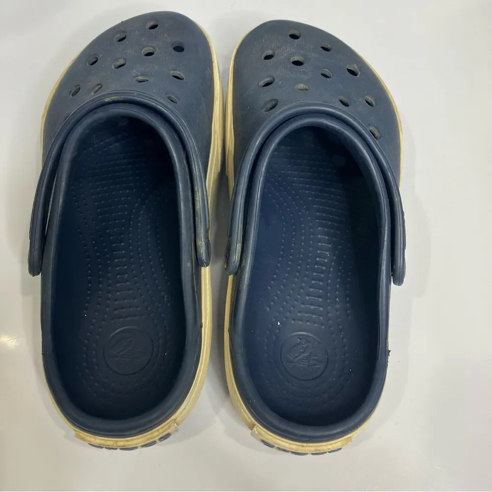 Crocs original clogs navy blue women’s size 7 unisex sizing casual summer‎ beach - Image 5