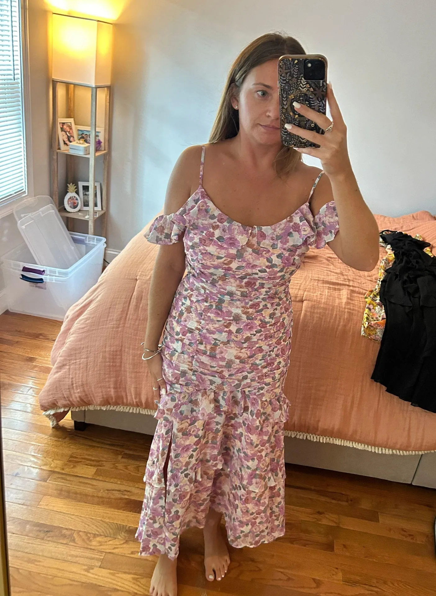 the label Daisy Dell Midi Dress - Image 4