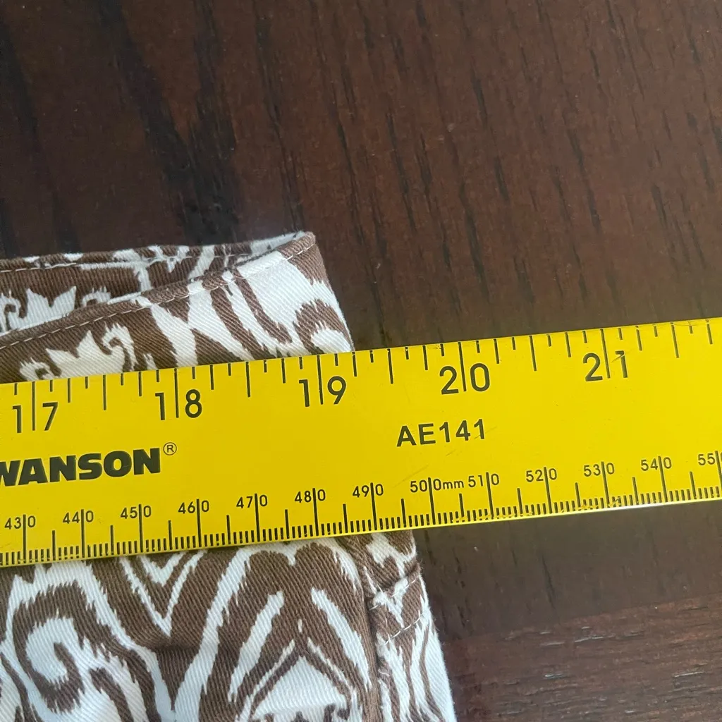 Jones New York Black and White Patterned Capris - Image 5