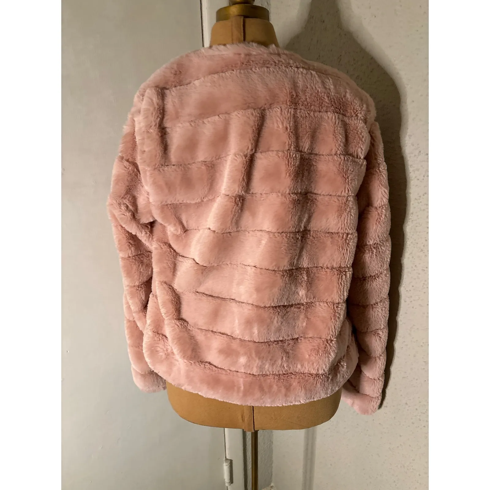 BTFBM Belong To Fashion Beauty Merriness Short Pink Faux Fur Jacket M Retro NEW Size M - Image 2