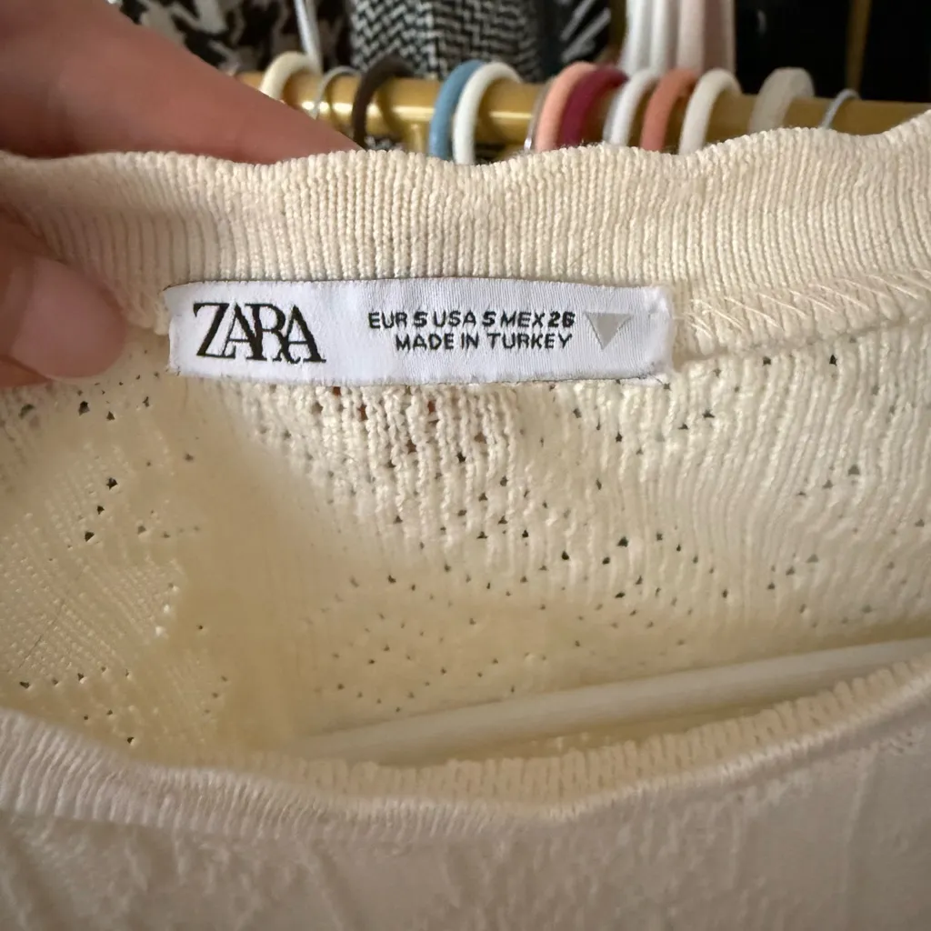 Zara Cream Lace Crop Top - Image 2