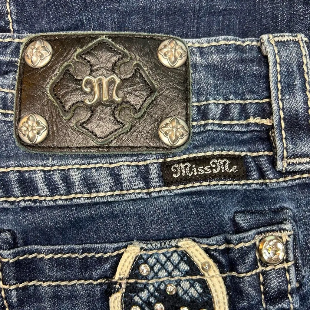 Miss Me “Y2K” Bootcut Jeans – Rhinestone Studded, Size 27 ✨👖 - Image 4
