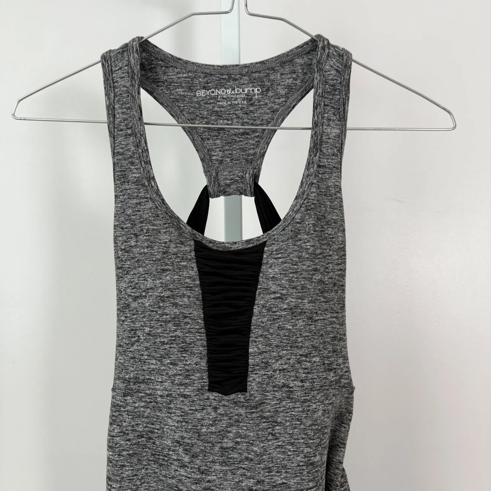 Beyond the Bump Maternity Active Tank Top Grey Ruched Racerback Size S Gray - Image 2