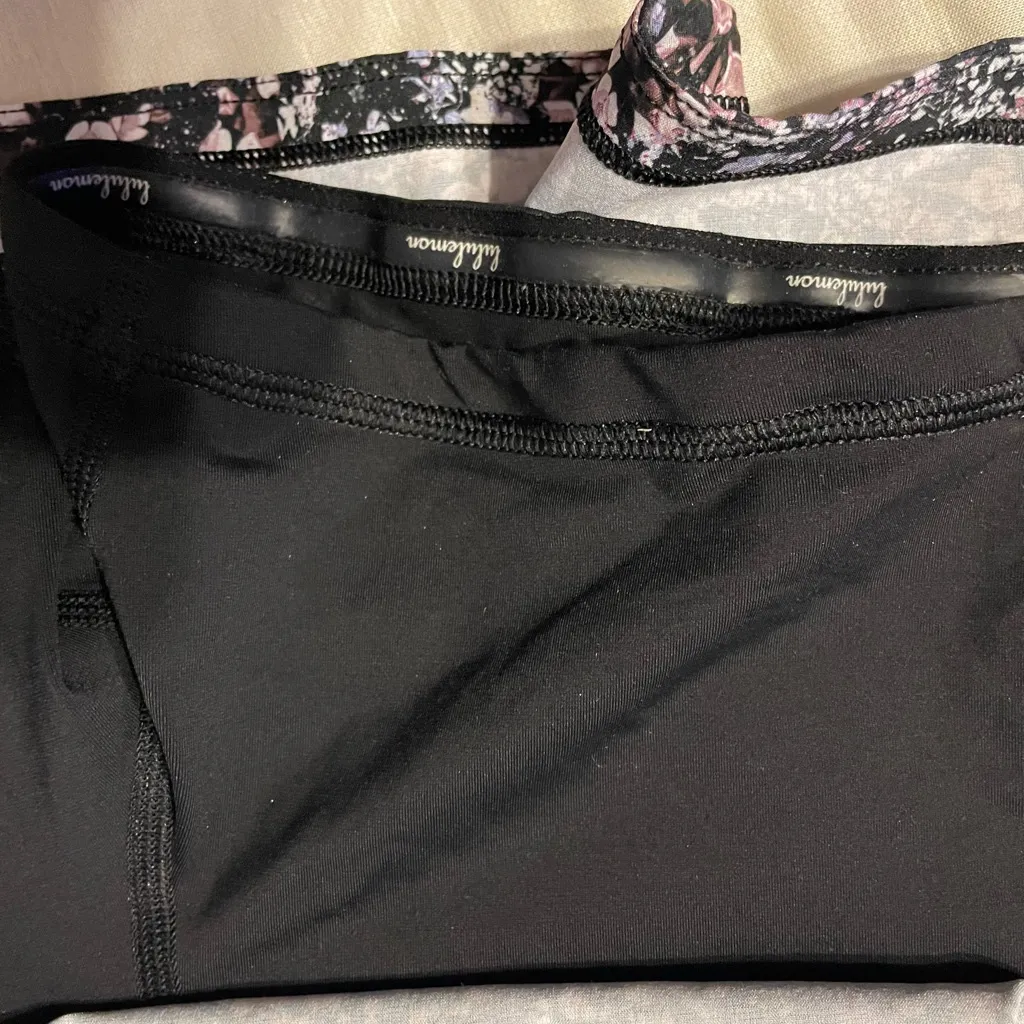 Lululemon Athletica Black and Pink Floral Pace Rival Skirt Skort size 10 - Image 5