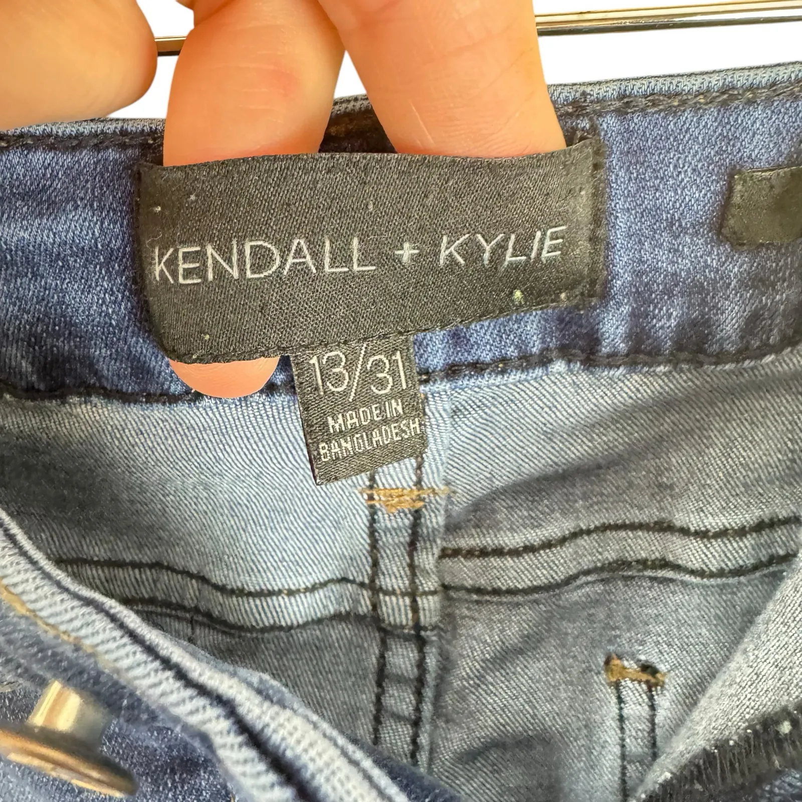 Kendall &‎ Kylie Medium Wash Mid Rise Raw Hem Distressed Cropped Skinny Jeans 13 - Image 6