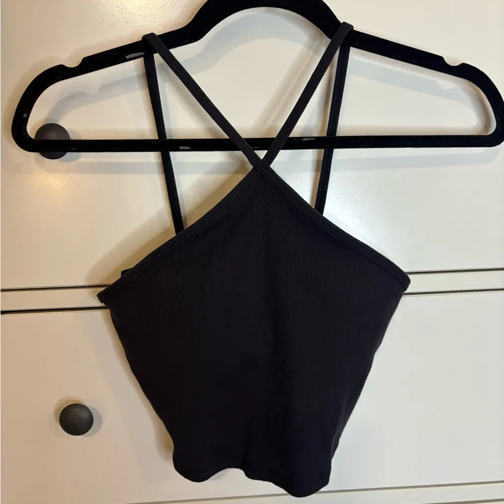 Alo Black crop Top size XS - Image 3