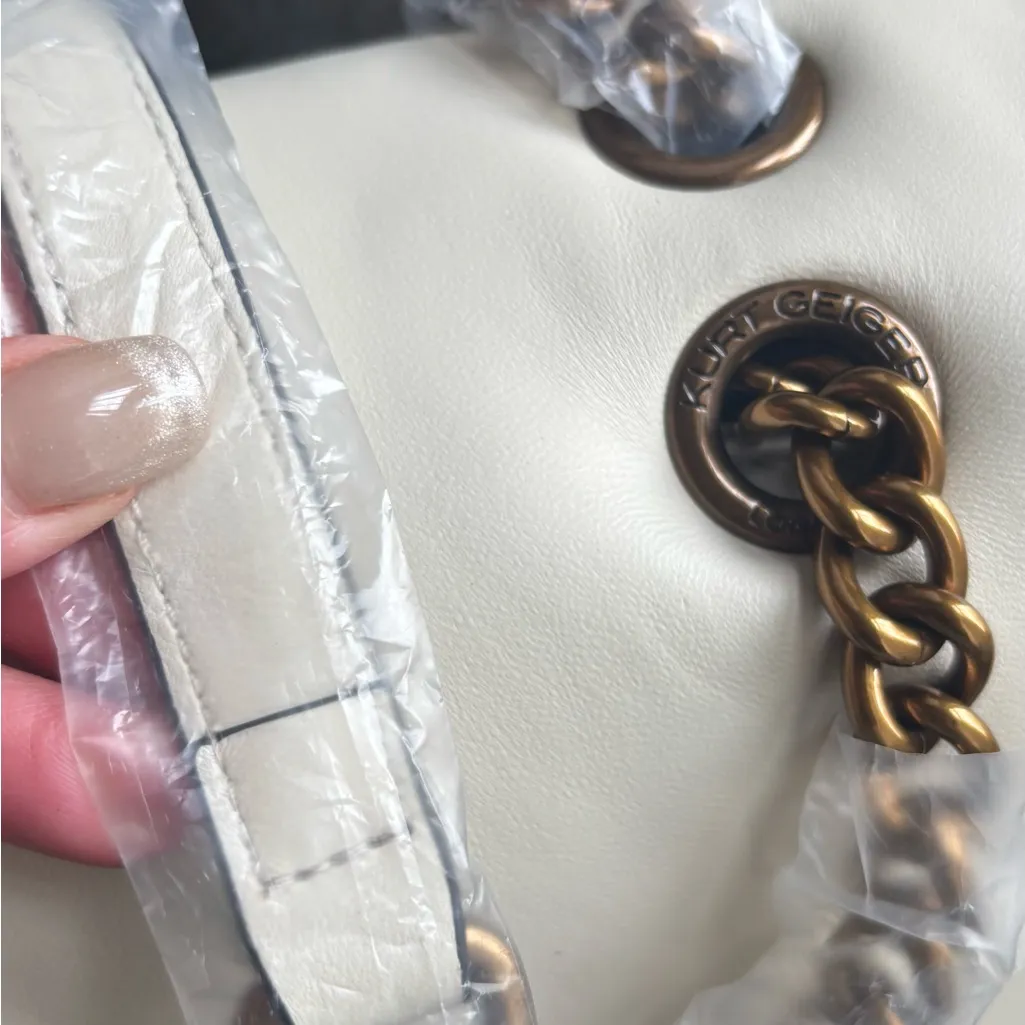 Authentic KURT GEIGER XL Pillow leather flap magnetic shoulder bag - Image 4