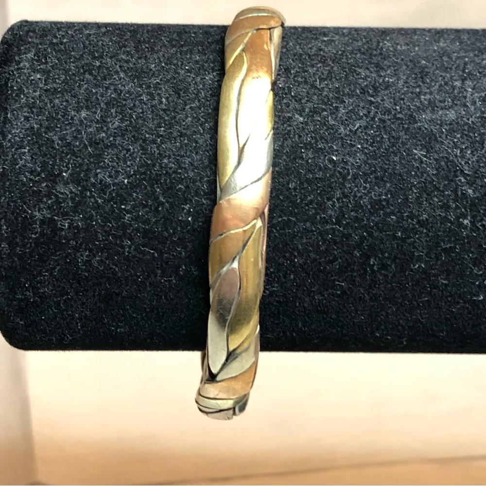 3 Metal twist cuff bangle bracelet, adjustable Silver - Image 3