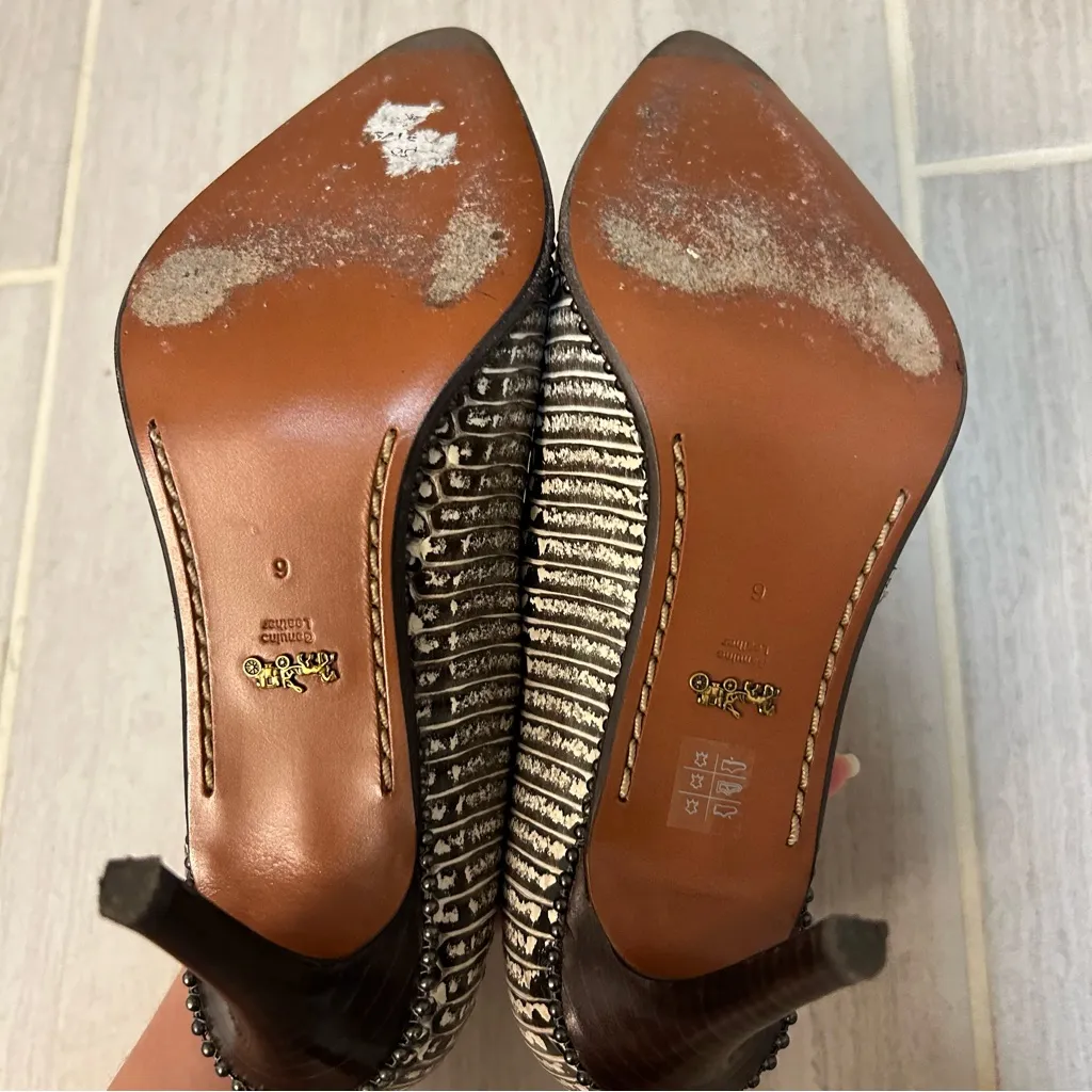 Coach Beadchain Pump In Snakeskin - Image 9