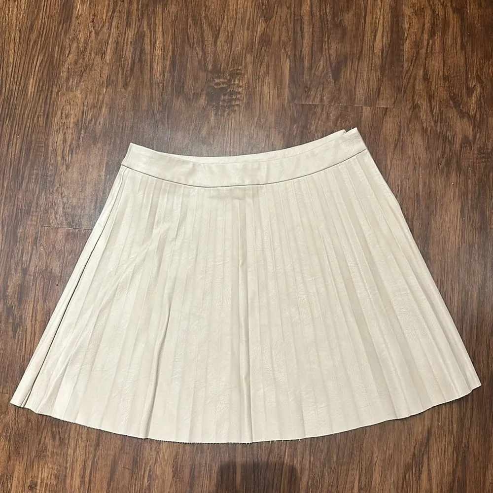 BB Dakota by  Pleated Faux Leather Mini Skirt - Image 2